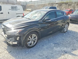 INFINITI QX30 BASE