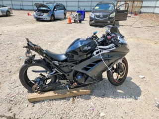 KAWASAKI EX300 B