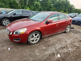 VOLVO S60 T5