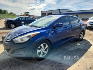 HYUNDAI ELANTRA SE