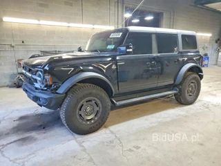 FORD BRONCO OUTER BANKS
