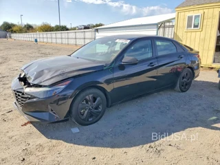 HYUNDAI ELANTRA BLUE