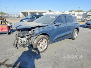 AUDI Q6 E-TRON PREMIUM PLUS