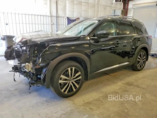 NISSAN PATHFINDER PLATINUM