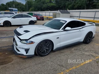 FORD MUSTANG GT