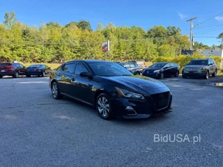 NISSAN ALTIMA S