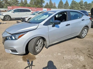 NISSAN VERSA S