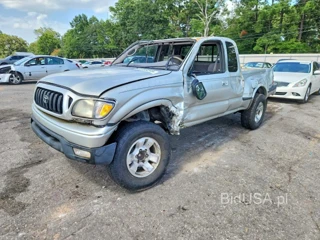 TOYOTA TACOMA XTRACAB PRERUNNER