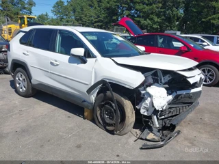 TOYOTA TOYOTA RAV4 LE