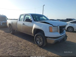 GMC SIERRA 2500HD WORK TRUCK