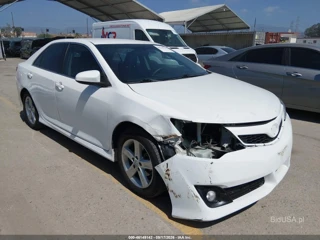 TOYOTA TOYOTA CAMRY SE