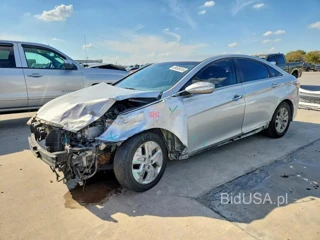 HYUNDAI SONATA HYBRID