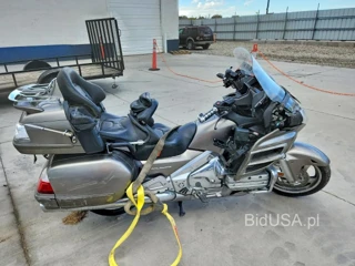 HONDA GL1800