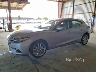 MAZDA 3 GRAND TOURING