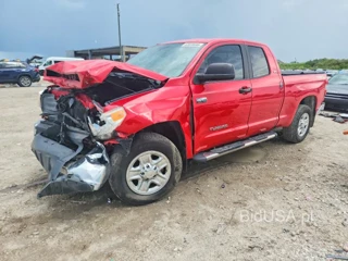 TOYOTA TUNDRA SR5