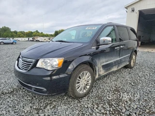 CHRYSLER TOWN & COUNTRY TOURING L