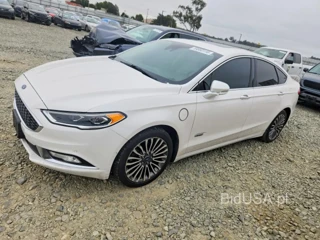 FORD FUSION TITANIUM PHEV