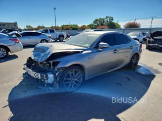 LEXUS IS 200T