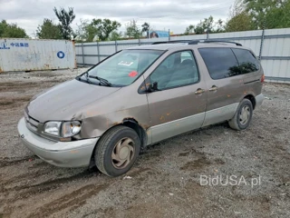 TOYOTA SIENNA XLE