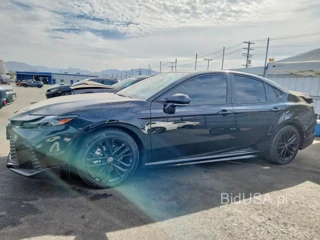 TOYOTA CAMRY SE