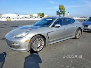 PORSCHE PANAMERA 2