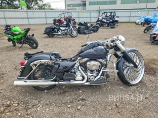HARLEY-DAVIDSON FLHR ROAD KING