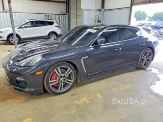 PORSCHE PANAMERA TURBO