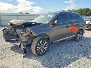 MITSUBISHI OUTLANDER SE