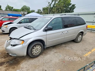 CHRYSLER TOWN & COUNTRY LX