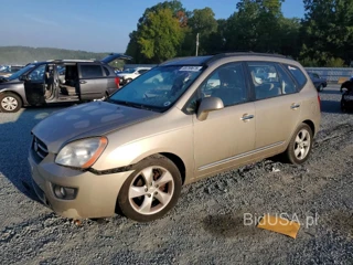 KIA RONDO LX