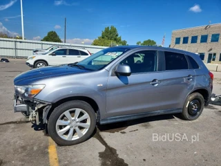 MITSUBISHI OUTLANDER SPORT SE
