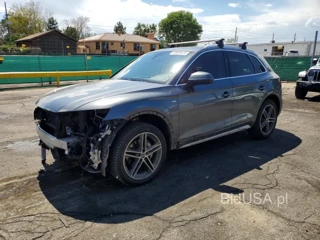 AUDI Q5 E PREMIUM PLUS