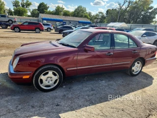 MERCEDES-BENZ E 430