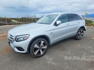 MERCEDES-BENZ GLC 350E