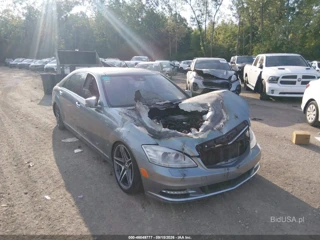 MERCEDES-BENZ MERCEDES-BENZ S 550 4MATIC