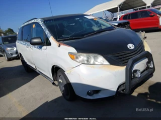 TOYOTA TOYOTA SIENNA XLE 7 PASSENGER