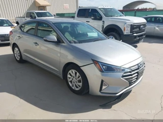HYUNDAI HYUNDAI ELANTRA SE