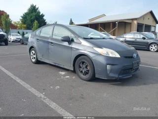 TOYOTA TOYOTA PRIUS THREE