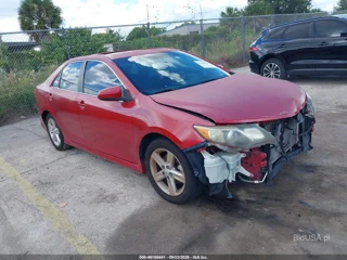 TOYOTA TOYOTA CAMRY SE