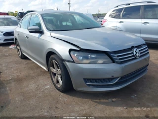 VOLKSWAGEN VOLKSWAGEN PASSAT 2.5L SE