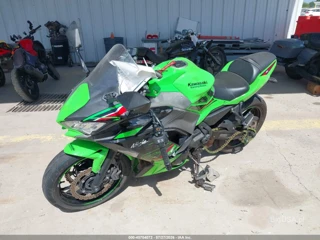 KAWASAKI KAWASAKI EX650 P