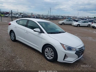 HYUNDAI HYUNDAI ELANTRA SE