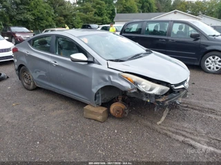 HYUNDAI HYUNDAI ELANTRA SE
