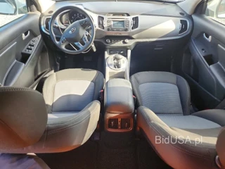 KIA SPORTAGE LX