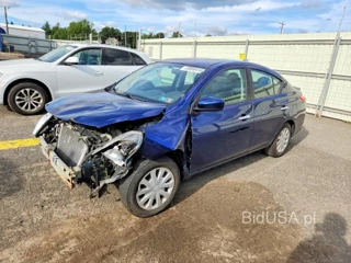 NISSAN VERSA SV