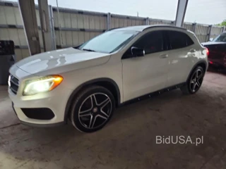 MERCEDES-BENZ GLA 250