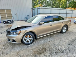 VOLKSWAGEN PASSAT S