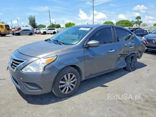 NISSAN VERSA SV