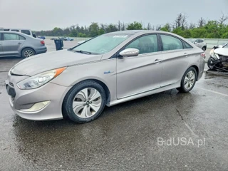 HYUNDAI SONATA HYBRID