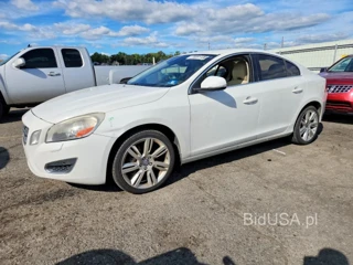 VOLVO S60 T5